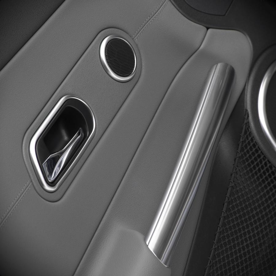  Chrysler Crossfire 2004 года  (фото 14 из 114)